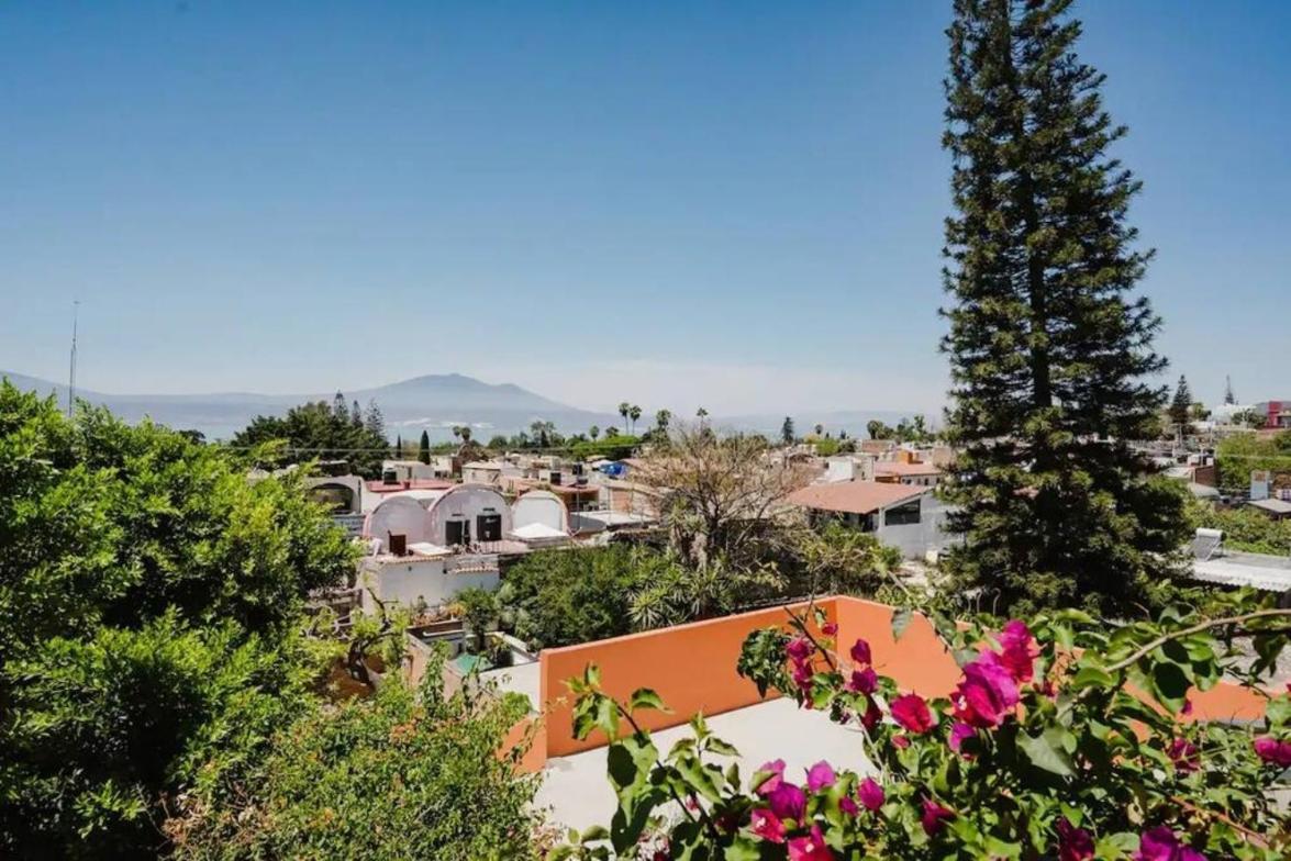 Enjoy Ac In The Penthouse At Inn Ajijic Exterior photo