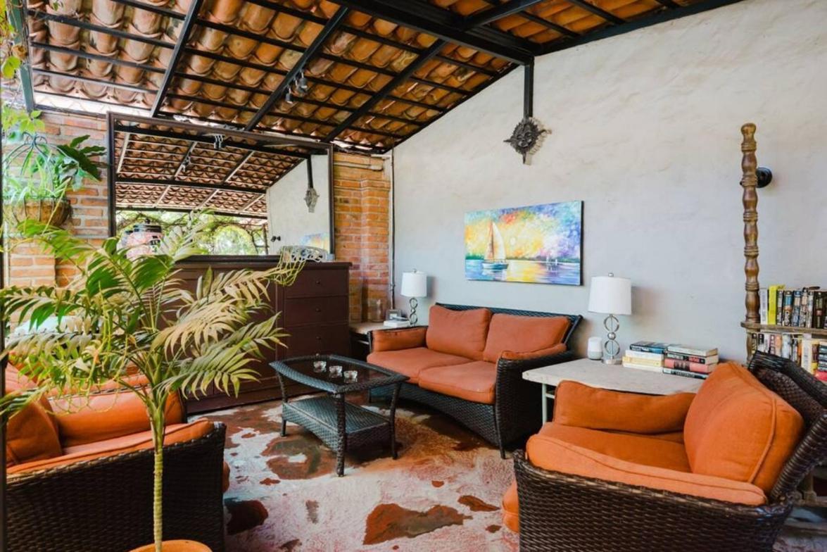 Enjoy Ac In The Penthouse At Inn Ajijic Exterior photo